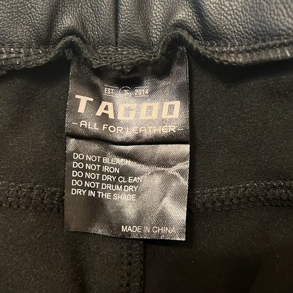 Lined Faux Leather Leggings - Picture 3 of 4